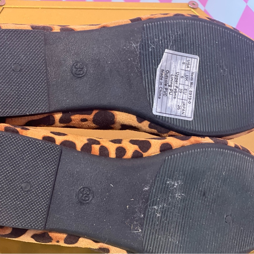 NWT Leopard Print Women's Flats - Picture 4 of 4